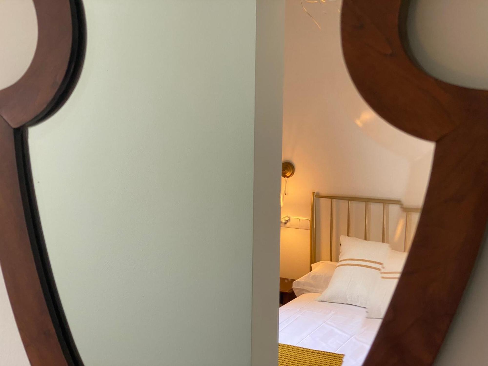 Les Filles Otel Deltebre Dış mekan fotoğraf