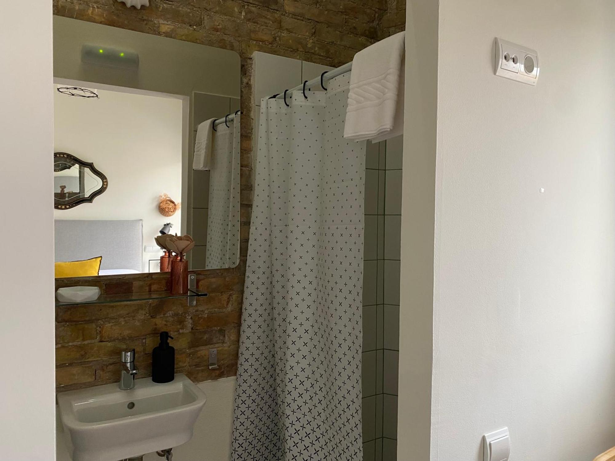 Les Filles Otel Deltebre Dış mekan fotoğraf