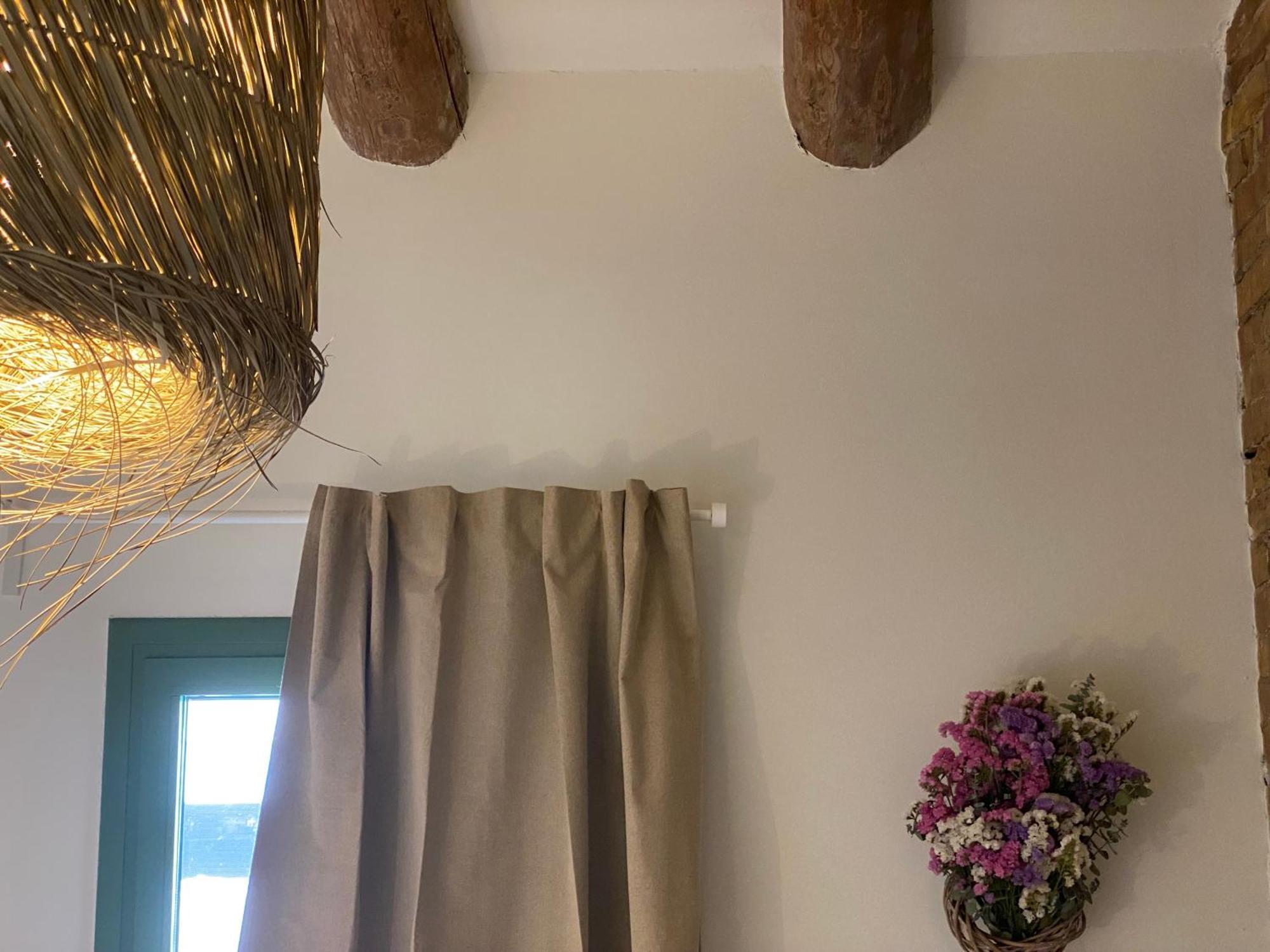 Les Filles Otel Deltebre Dış mekan fotoğraf