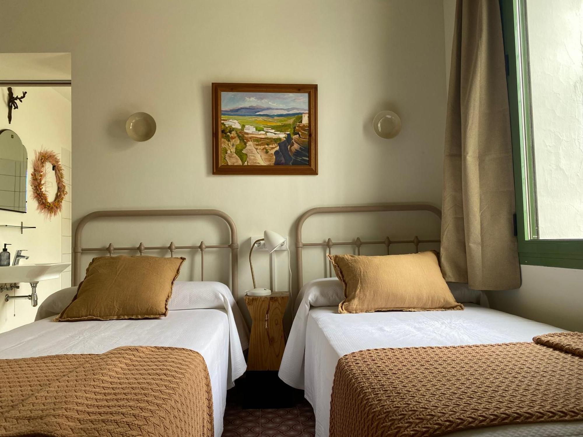 Les Filles Otel Deltebre Dış mekan fotoğraf